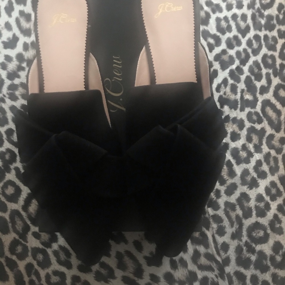 Jcrew..Black pointed, flat suede mule.. W/12